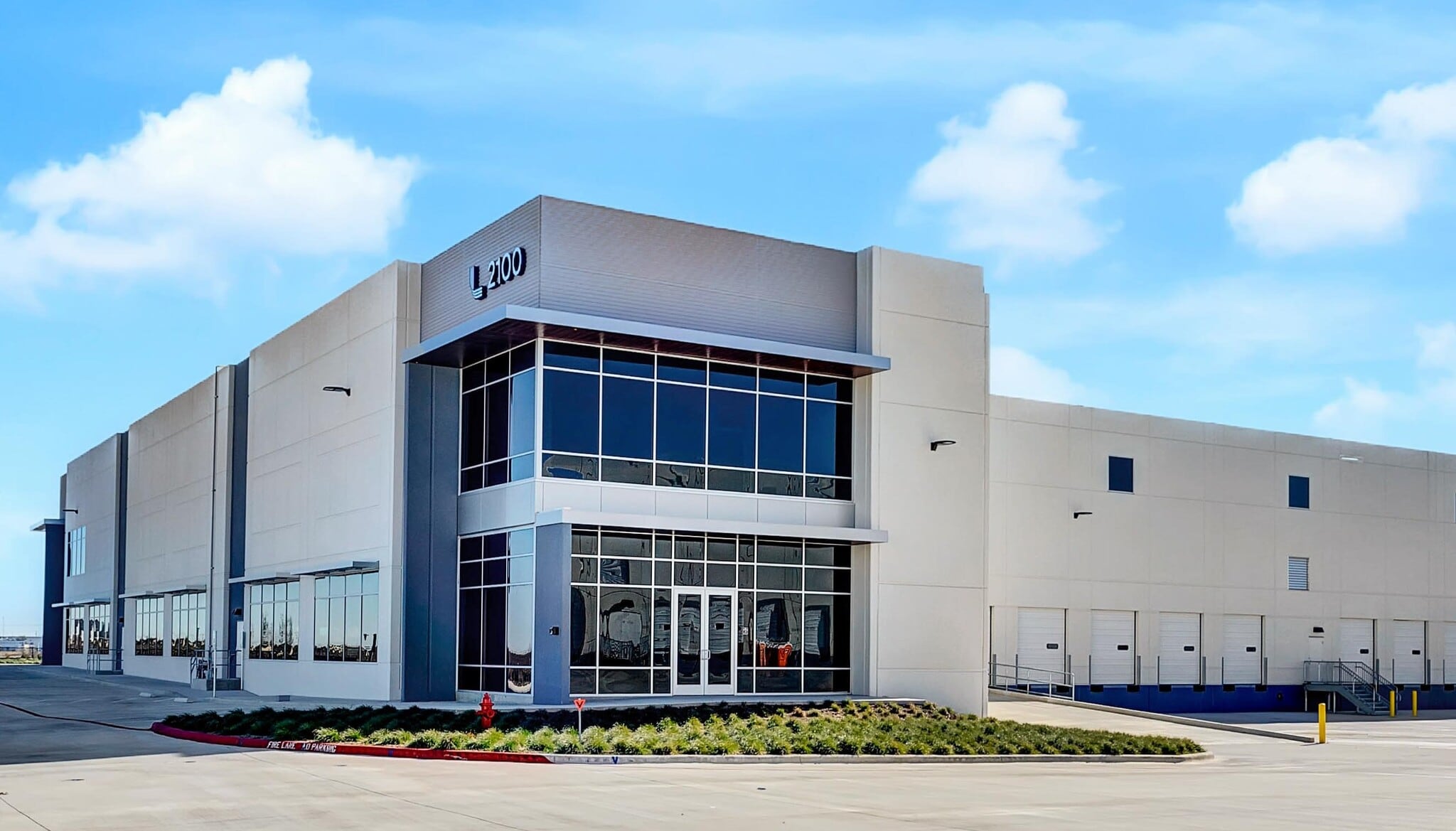 2080 S AW Grimes Blvd, Round Rock, TX à louer Photo de l’immeuble– Image 1 sur 6