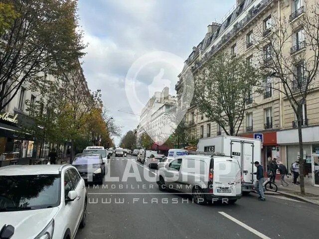 Local commercial dans Paris à louer - Photo de l’immeuble – Image 1 sur 5