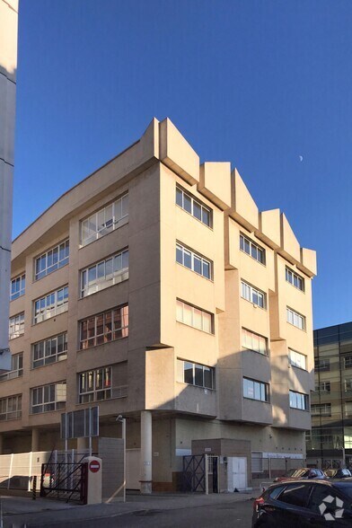 Calle Santa Leonor, 63, Madrid, Madrid à vendre - Photo de l’immeuble – Image 2 sur 2