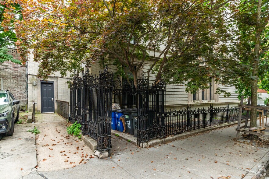 121 8th Ave, Brooklyn, NY à louer - Photo de l’immeuble – Image 3 sur 4