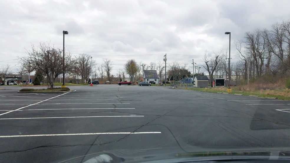 8 Canal Rd, Orleans, MA à vendre - Photo de l’immeuble – Image 3 sur 6