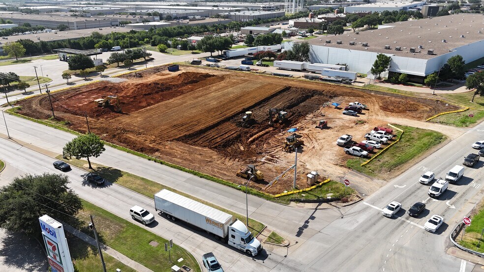 2322 N State Highway 360, Grand Prairie, TX à vendre - Photo de l’immeuble – Image 2 sur 4