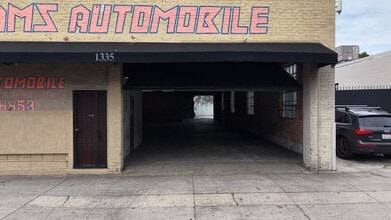 1335 S La Brea Ave, Los Angeles, CA à louer - Vidéo sur l’annonce professionnelle 