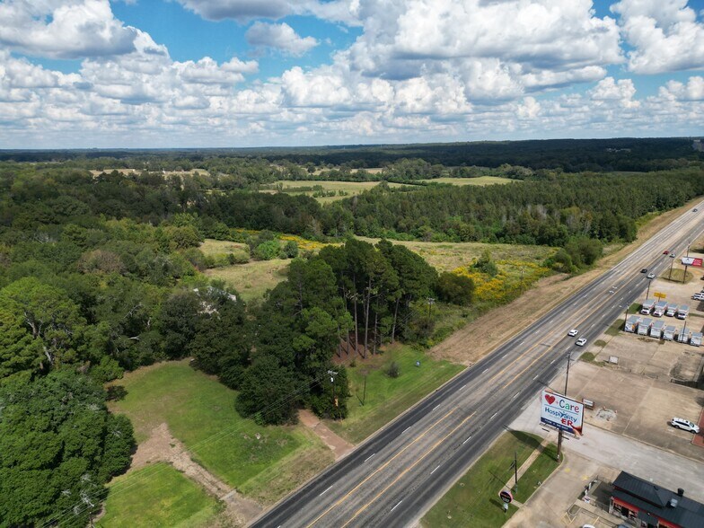 909 State Highway 31, Chandler, TX à vendre - Photo de l’immeuble – Image 2 sur 8