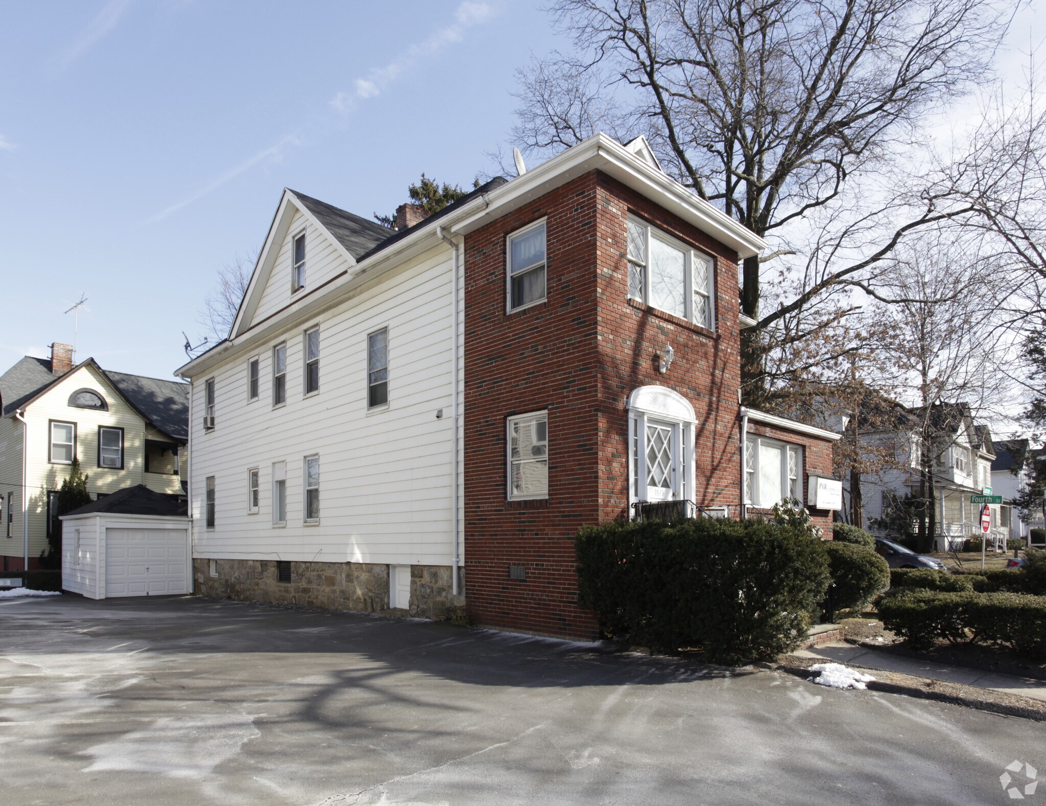 1845 Summer St, Stamford, CT à vendre Photo principale– Image 1 sur 3