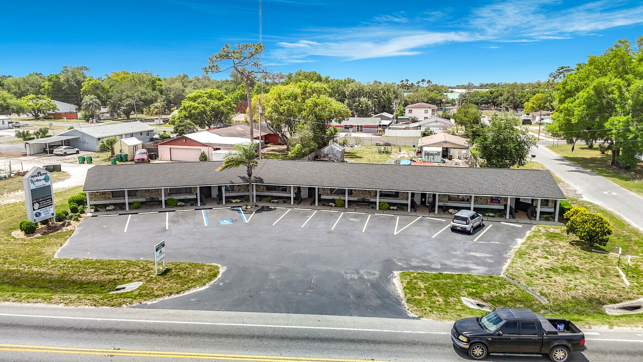 5739-5749 Gall Blvd, Zephyrhills, FL à louer Photo principale– Image 1 sur 12