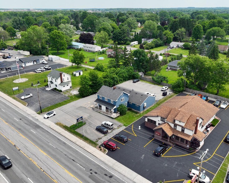 4084 W Henrietta Rd, Rochester, NY à vendre - Photo de l’immeuble – Image 3 sur 4