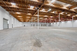 9151 Rehco Rd, San Diego, CA à vendre Photo intérieure– Image 1 sur 9