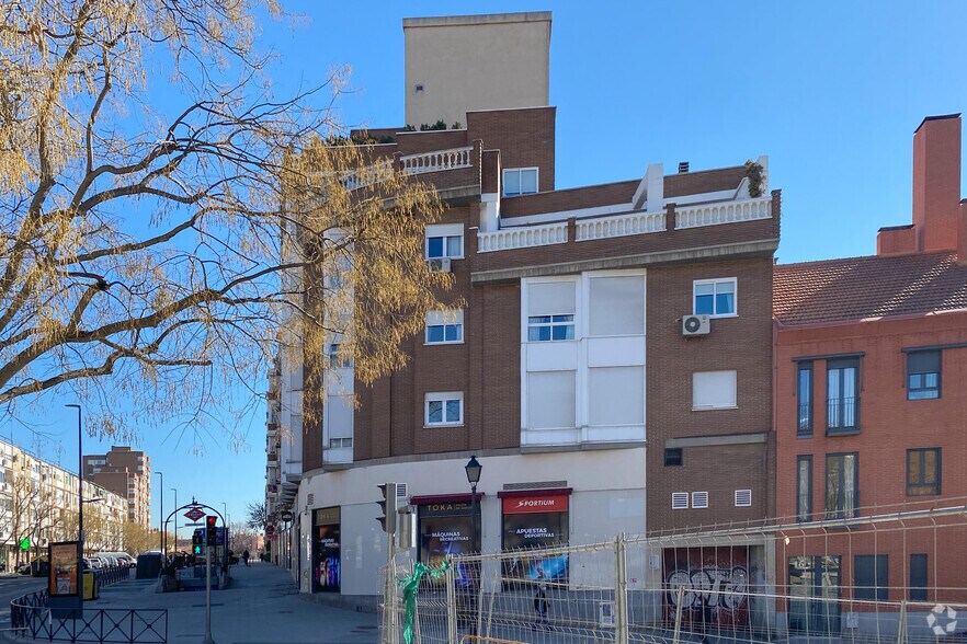 Calle San Cipriano, 44, Madrid, Madrid à vendre - Photo de l’immeuble – Image 3 sur 3
