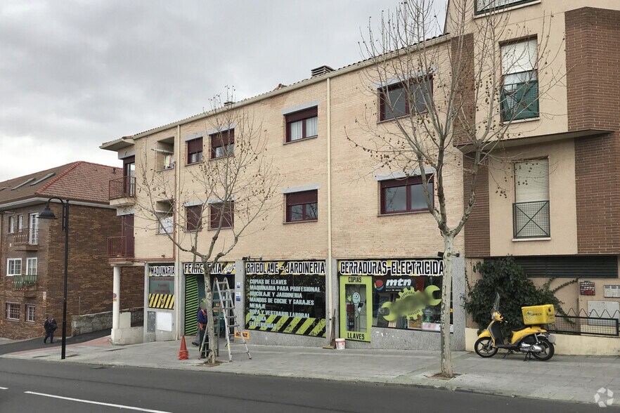 Calle Escuelas, 14, Galapagar, Madrid à vendre - Photo de l’immeuble – Image 2 sur 2