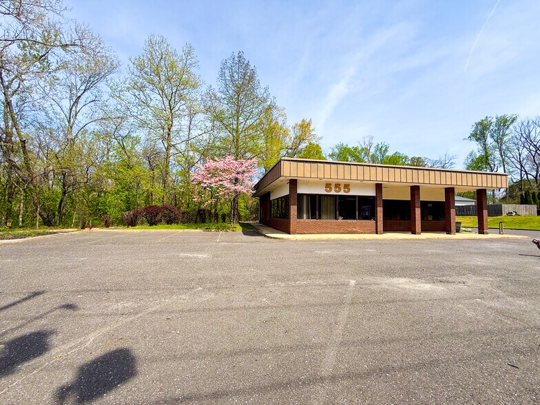 555 Blackwood Clementon Rd, Lindenwold, NJ à louer - Photo de l’immeuble – Image 3 sur 19