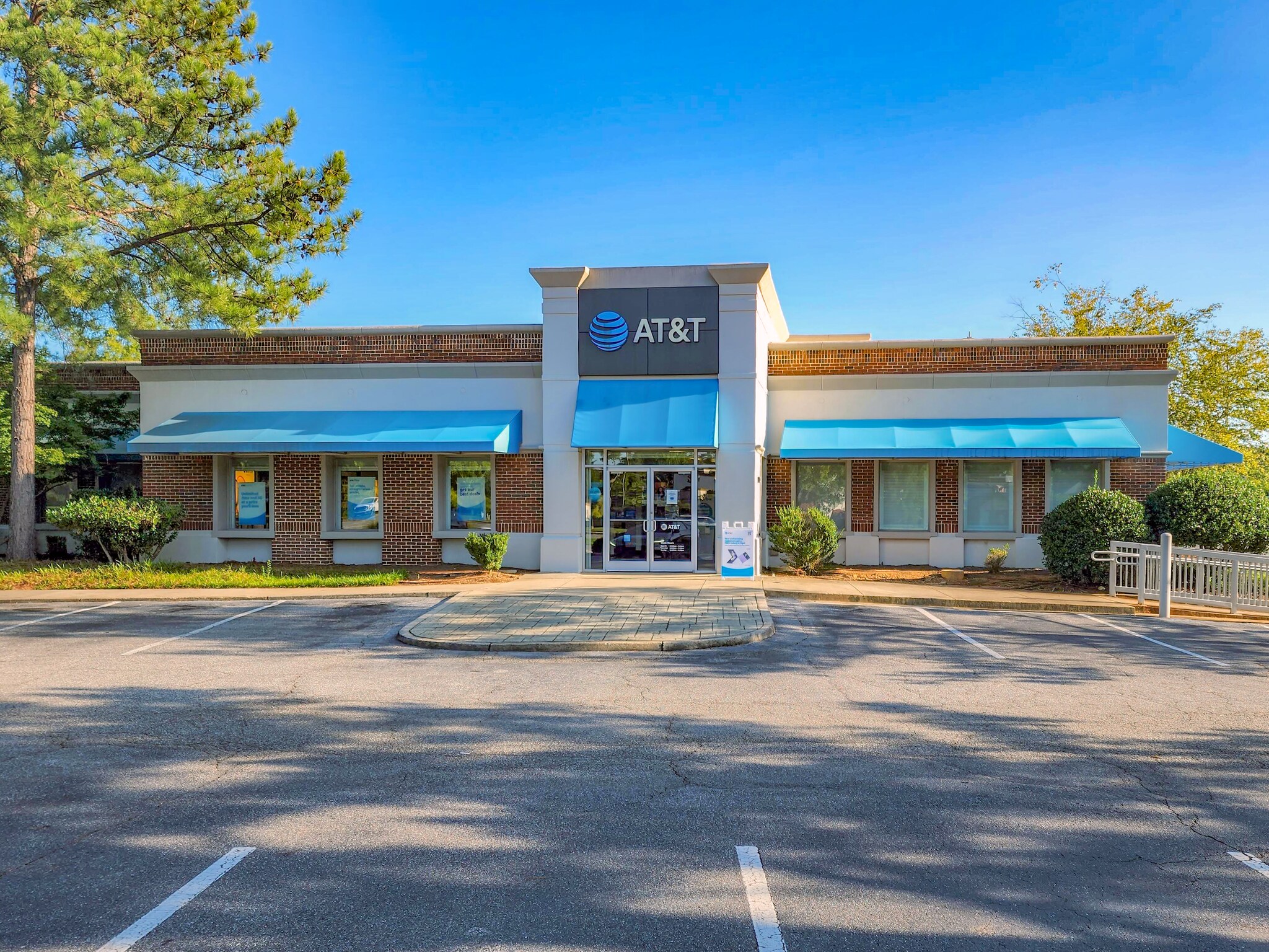 7900 N Point Pky, Alpharetta, GA à vendre Photo de l’immeuble– Image 1 sur 5