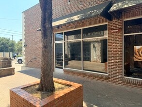 300 E Abram St, Arlington, TX à louer Photo intérieure– Image 1 sur 4