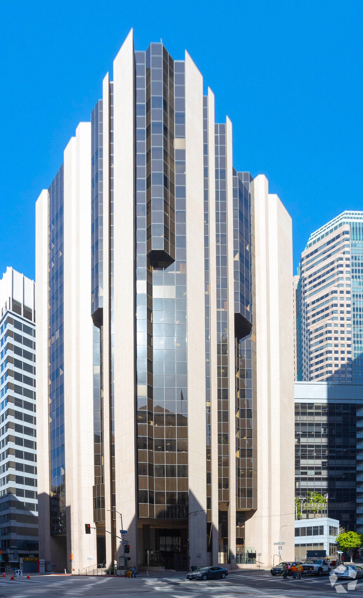 800 W 6th St, Los Angeles, CA à louer Photo principale– Image 1 sur 15