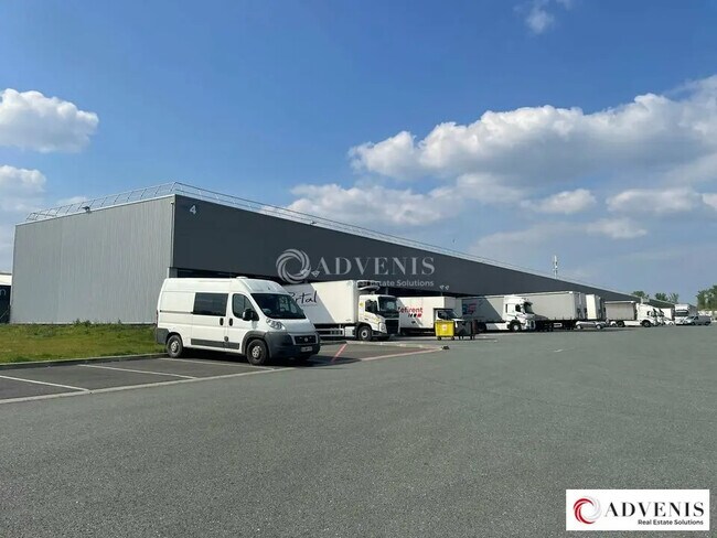 Plus de détails pour Local d'activités à louer