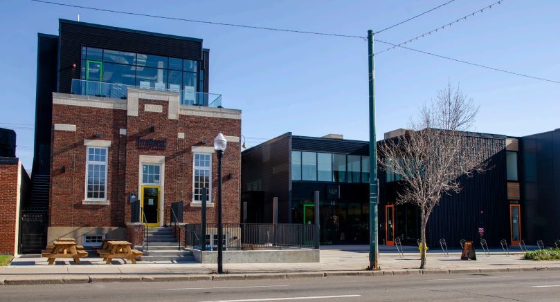 10637-10639 124th St, Edmonton, AB à louer - Photo principale – Image 1 sur 8
