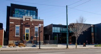 Plus de détails pour 10637-10639 124th St, Edmonton, AB - Local commercial à louer