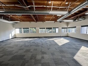 5839-5855 Green Valley Cir, Culver City, CA à louer Photo intérieure– Image 1 sur 6