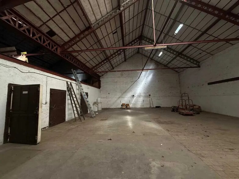 Industriel/Logistique dans Lille à vendre - Photo de l’immeuble – Image 1 sur 6