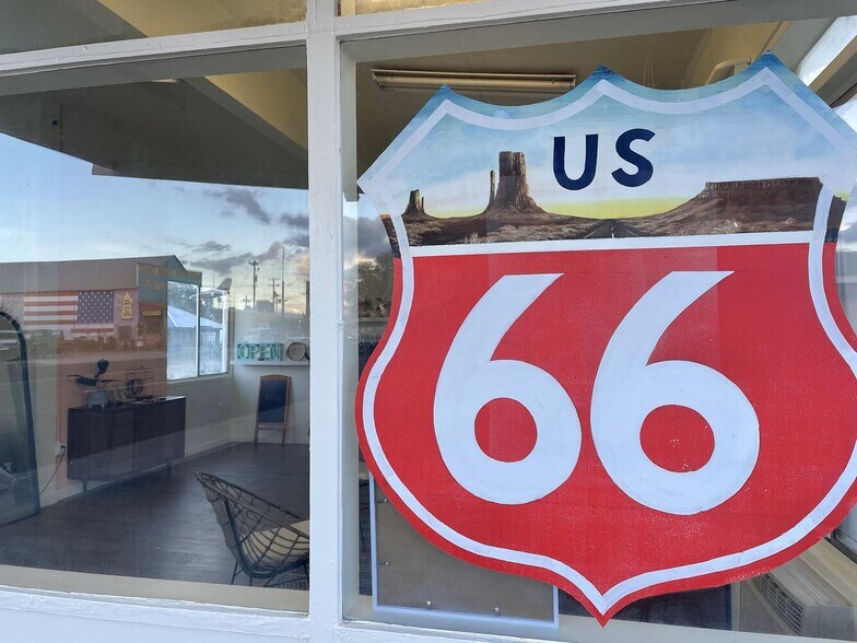 22430 W Old Highway 66, Seligman, AZ à vendre - Photo de l’immeuble – Image 2 sur 27