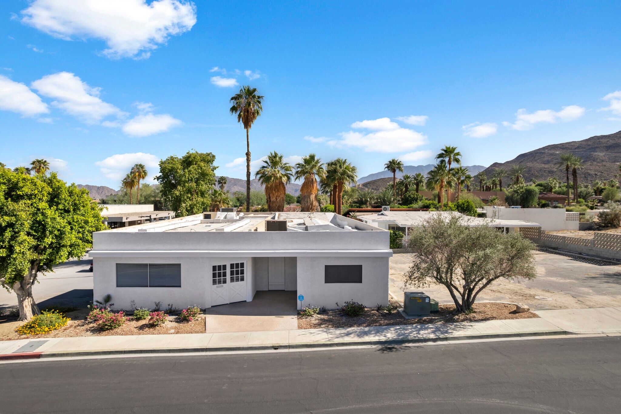 42414 Rancho Mirage Ln, Rancho Mirage, CA à vendre Photo principale– Image 1 sur 29