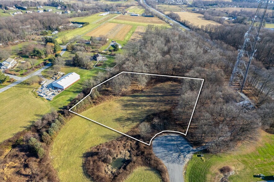 Dalin Dr, Lincoln Borough, PA à vendre - Photo de l’immeuble – Image 2 sur 8