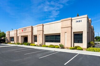 Plus de détails pour 7491 N Remington Ave, Fresno, CA - Bureau à louer