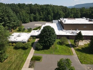 Plus de détails pour 60 Security Dr, Avon, CT - Industriel/Logistique à louer