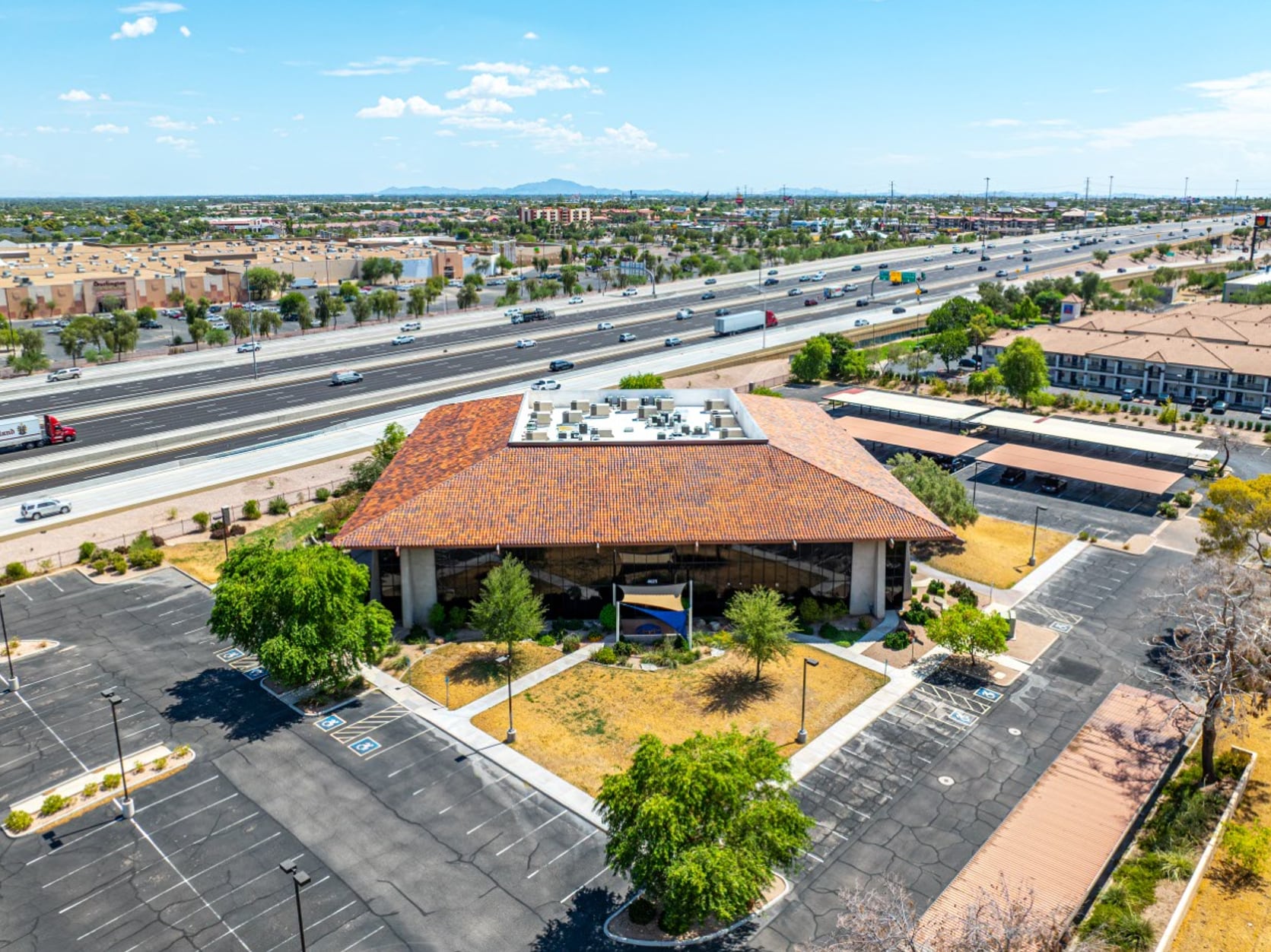 4625 S Wendler Dr, Tempe, AZ à vendre Photo de l’immeuble– Image 1 sur 1