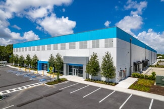 Plus de détails pour 3201 Gateway Centre Pky, Pinellas Park, FL - Industriel/Logistique à louer