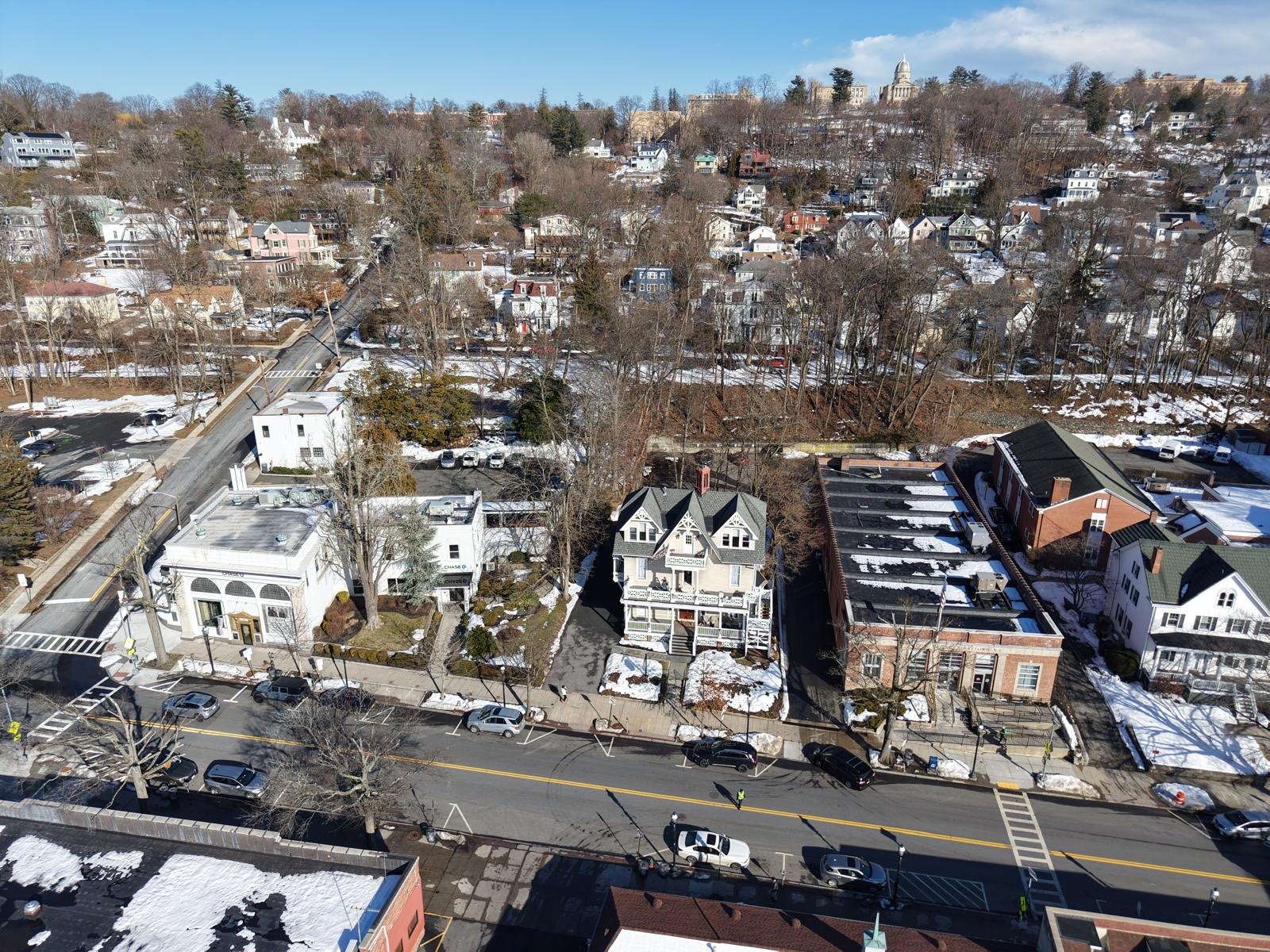 54 N Broadway, Tarrytown, NY à louer Photo principale– Image 1 sur 7