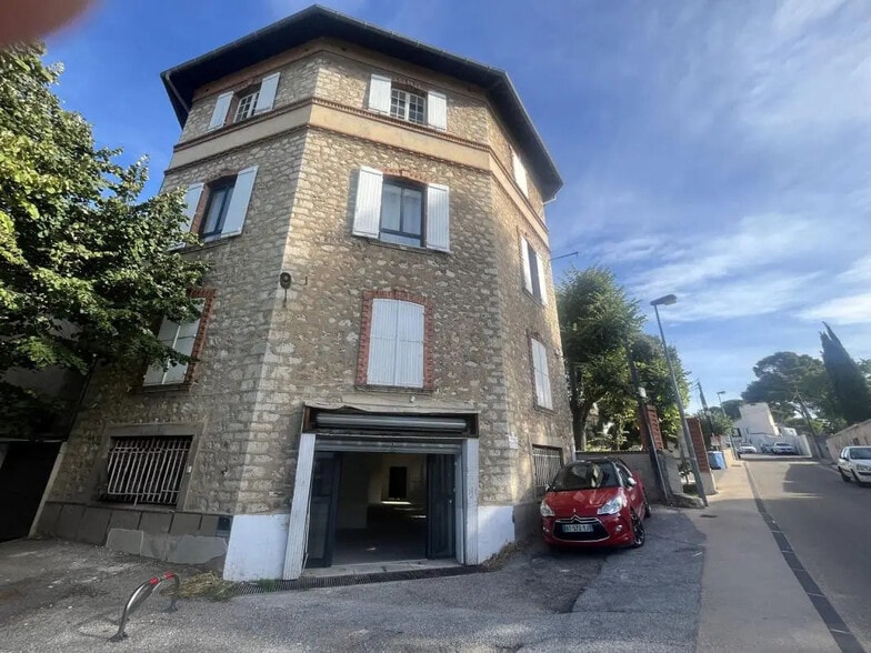 63 Avenue Joseph Louis Ortolan, Toulon à louer - Photo de l’immeuble – Image 1 sur 10