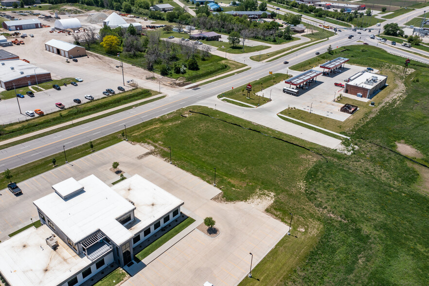 Ridgeway Ave, Waterloo, IA à vendre - Photo de l’immeuble – Image 3 sur 7