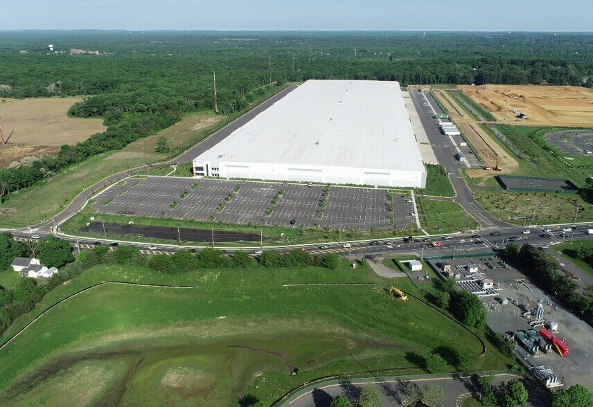 904 Cranbury South River Rd, Monroe Township, NJ à louer - Photo de l’immeuble – Image 2 sur 3