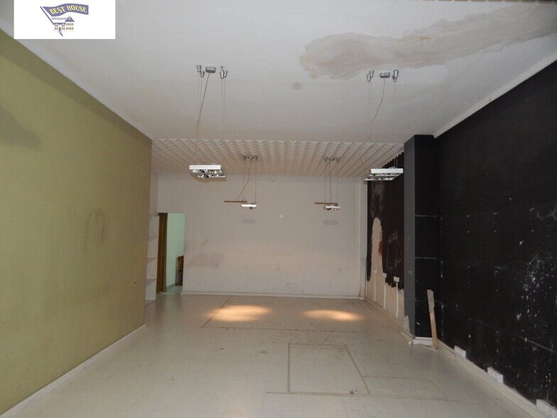 Local commercial dans València à vendre - Photo de l’immeuble – Image 1 sur 11