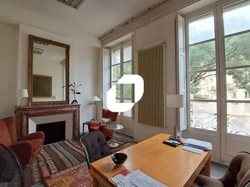 Bureau dans Bordeaux à louer Photo de l’immeuble– Image 1 sur 9