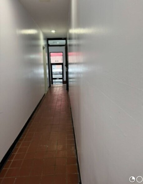 1727 E 14th St, Brooklyn, NY à vendre - Photo intérieure – Image 2 sur 16