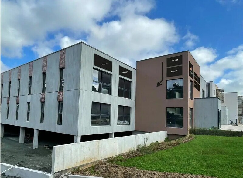 Bureau dans Montivilliers à louer - Photo de l’immeuble – Image 2 sur 6