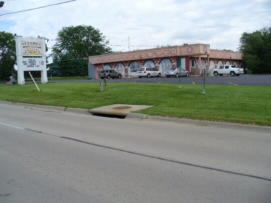 1600 Bell School Rd, Cherry Valley, IL à vendre - Photo principale – Image 1 sur 15