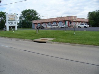 Plus de détails pour 1600 Bell School Rd, Cherry Valley, IL - Local commercial à vendre