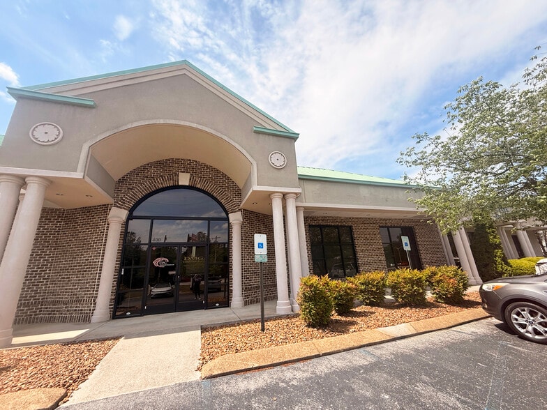 7161 Lee Hwy, Chattanooga, TN à vendre - Photo principale – Image 1 sur 8