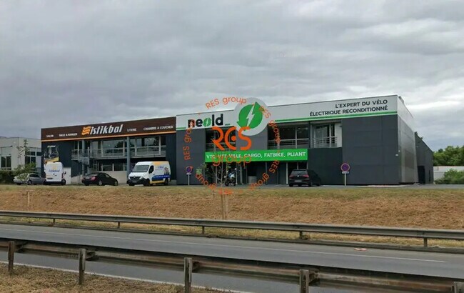 Plus de détails pour Local commercial à louer