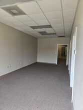 4303 Vineland Rd, Orlando, FL à louer Hall d’entrée– Image 1 sur 7