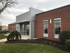 195 Dupont Dr, Providence, RI à louer Photo intérieure– Image 1 sur 8