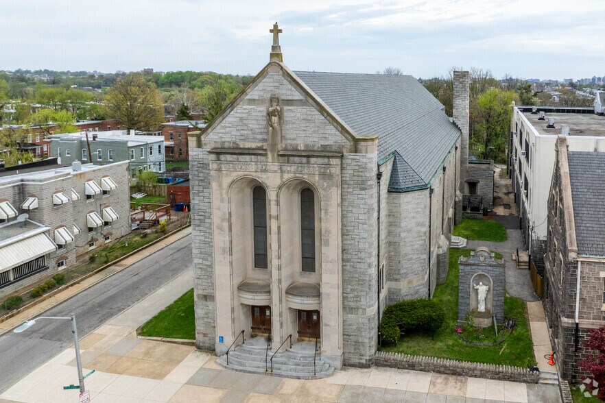901 Poplar Grove St, Baltimore, MD à vendre - Photo de l’immeuble – Image 2 sur 4
