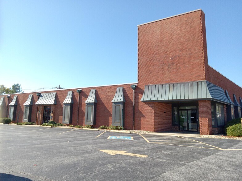400 St. Louis St, Edwardsville, IL à louer - Photo principale – Image 1 sur 9