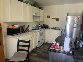 Plus de détails pour 145 Glorieta St NE, Albuquerque, NM - Logement à vendre