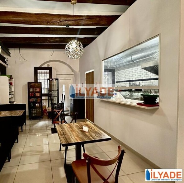 129 Avenue Roger Salengro, Marseille à louer - Photo intérieure – Image 3 sur 8