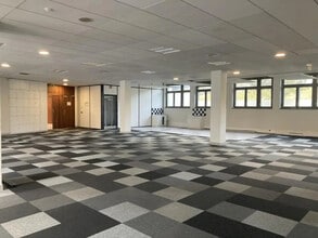 51 Ter Rue De Saint-Cyr, Lyon à louer Photo intérieure– Image 2 sur 4