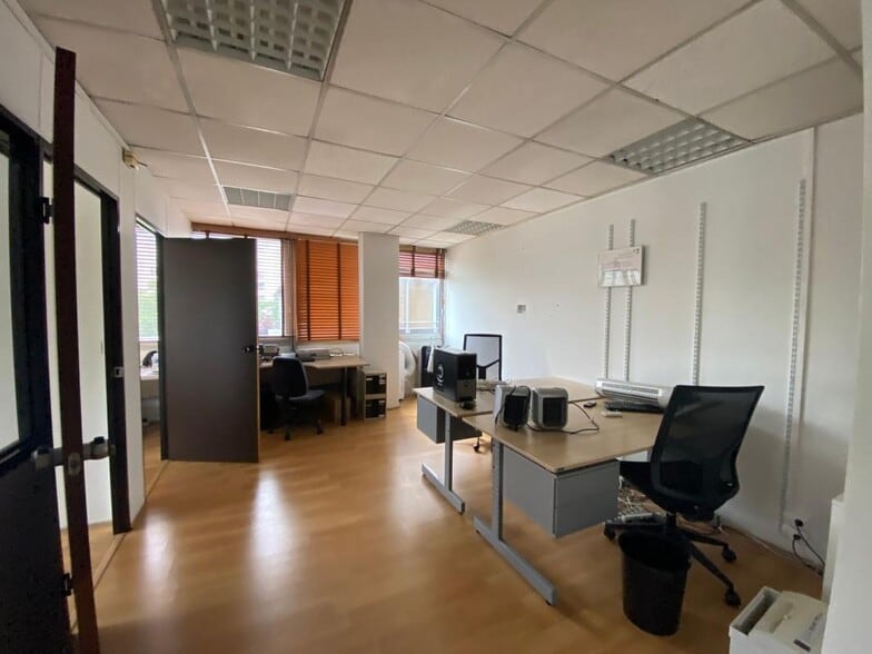 Local d'activités dans Ivry-sur-Seine à vendre - Photo intérieure – Image 2 sur 5
